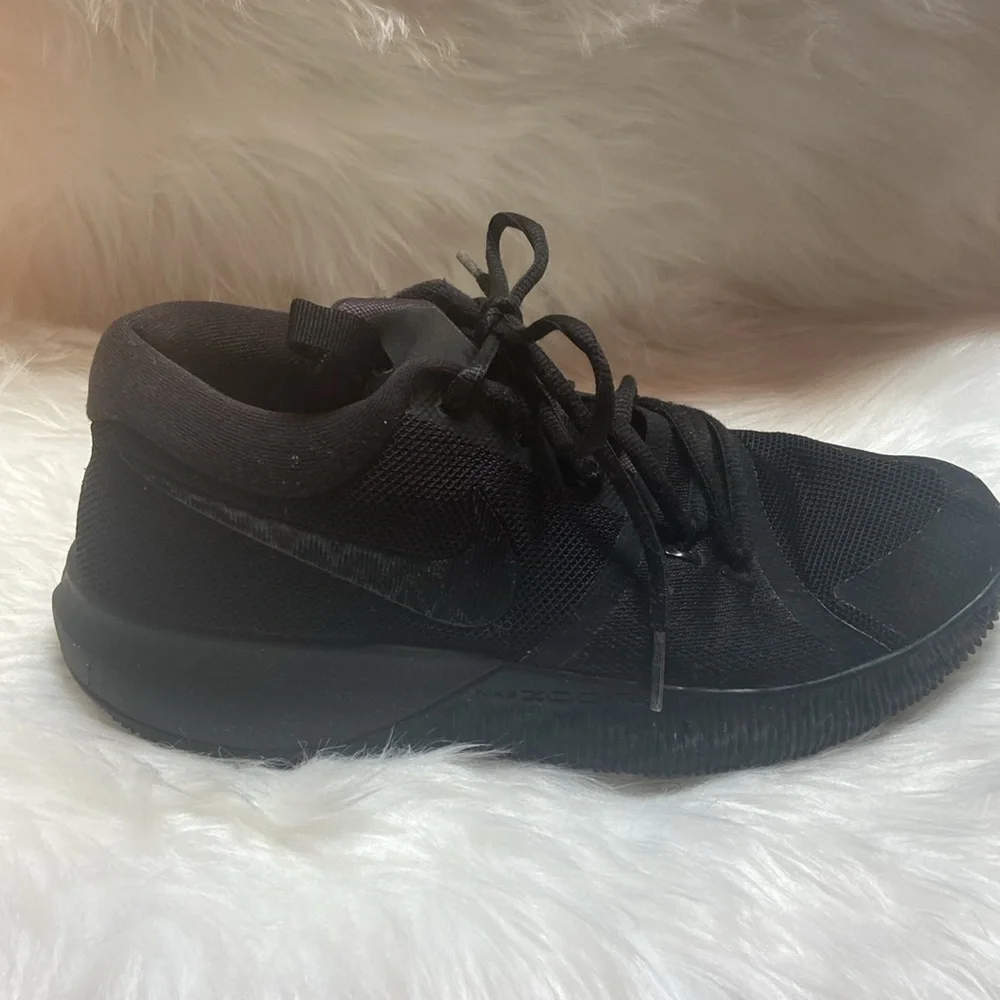 Nike Zoom‎